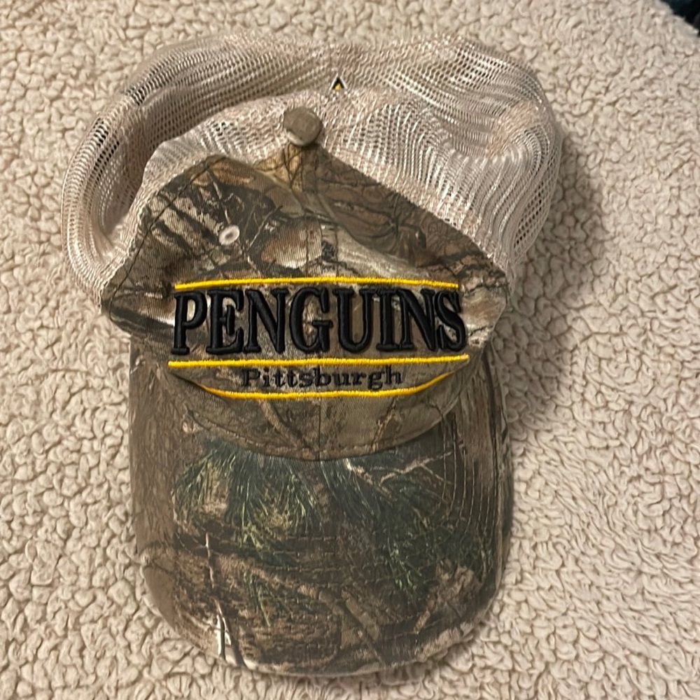 Pittsburgh Penguins SnapBack Hat